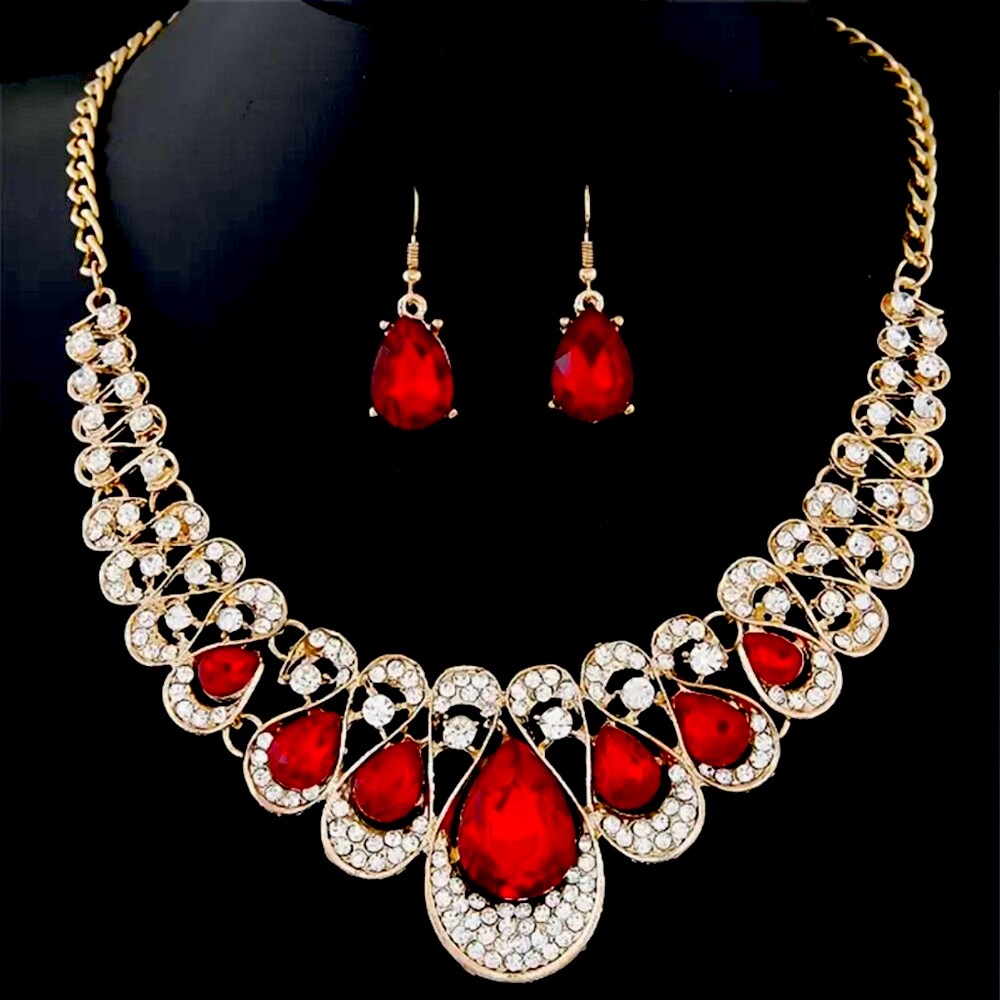 Callie Lives Elaine Demure RED Gold Tone Gemstone Necklace Teardrop Earring Set
